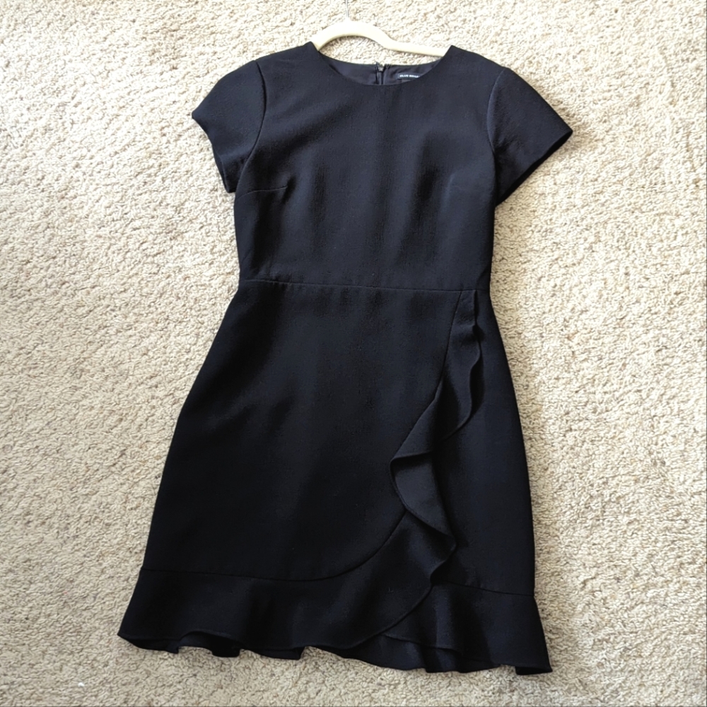 Club Monaco short sleeve mini dress